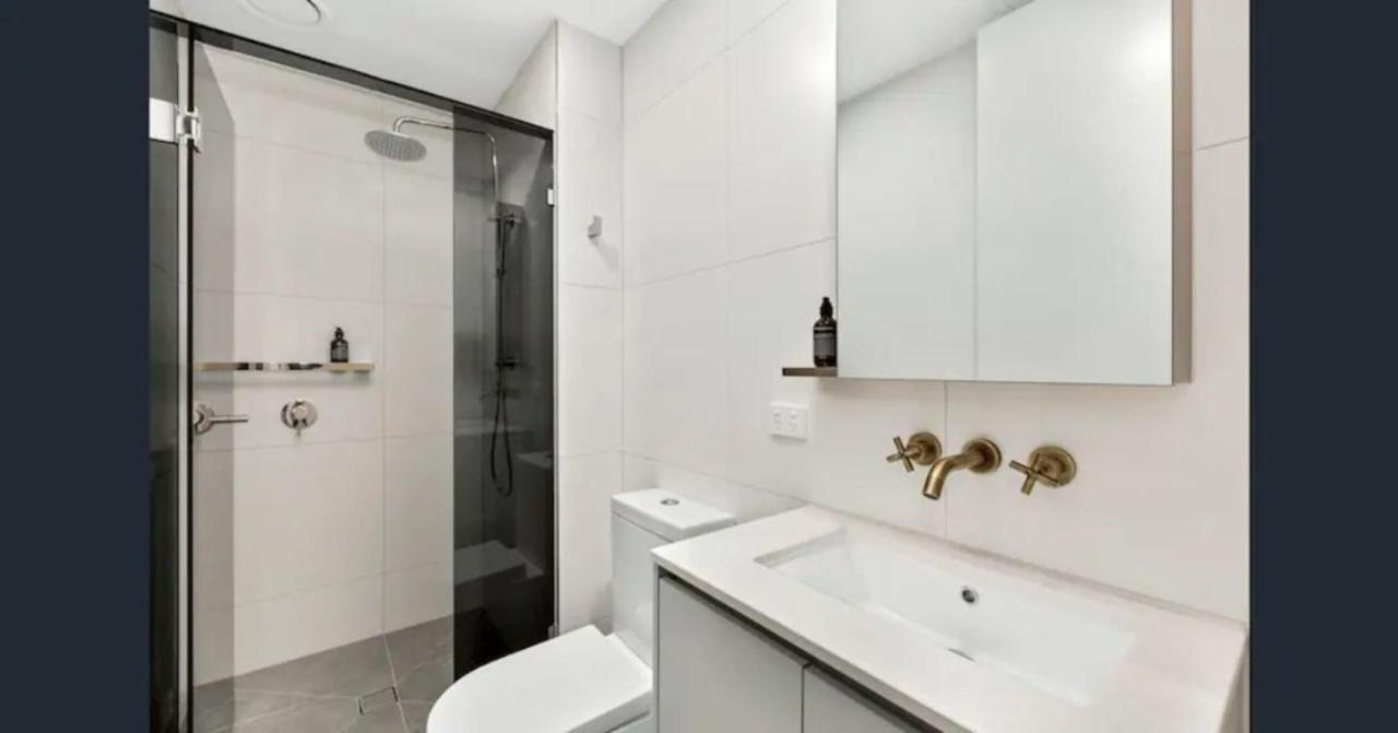 New Spacious 2 Bedroom With Gorgeous City Views Melbourne Ngoại thất bức ảnh